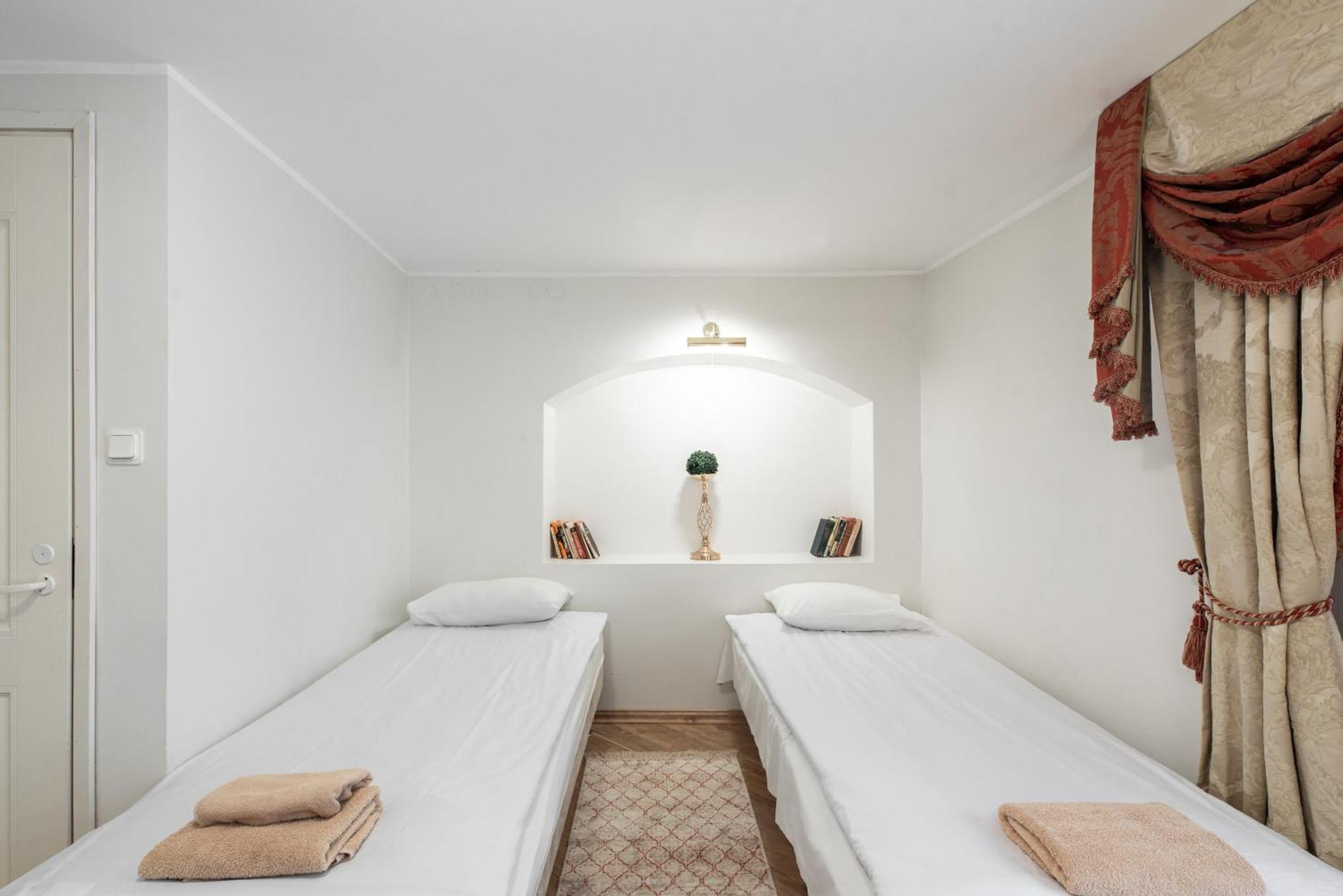Airhome - Old Dominican Monastery Tallinn Extérieur photo