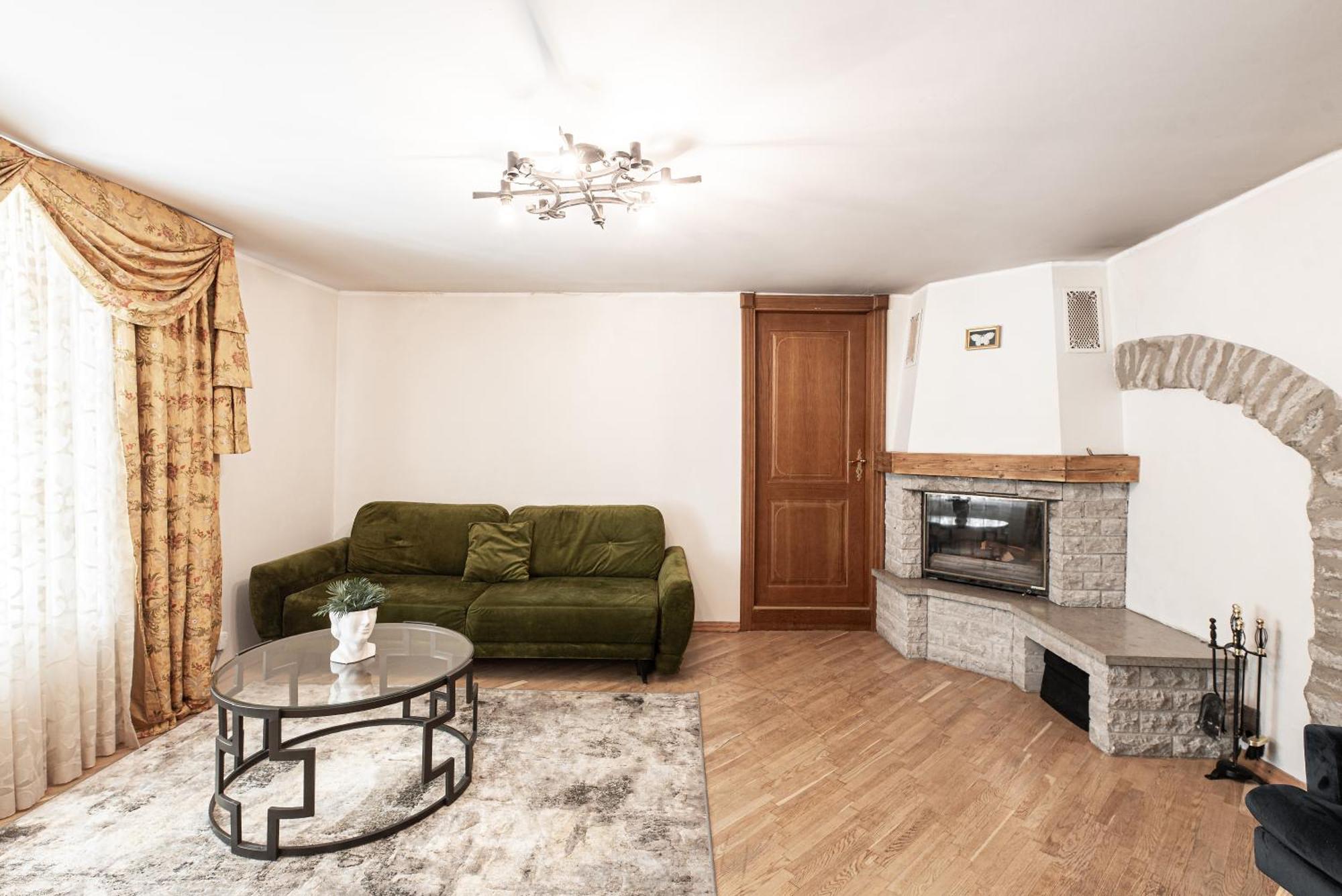 Airhome - Old Dominican Monastery Tallinn Extérieur photo
