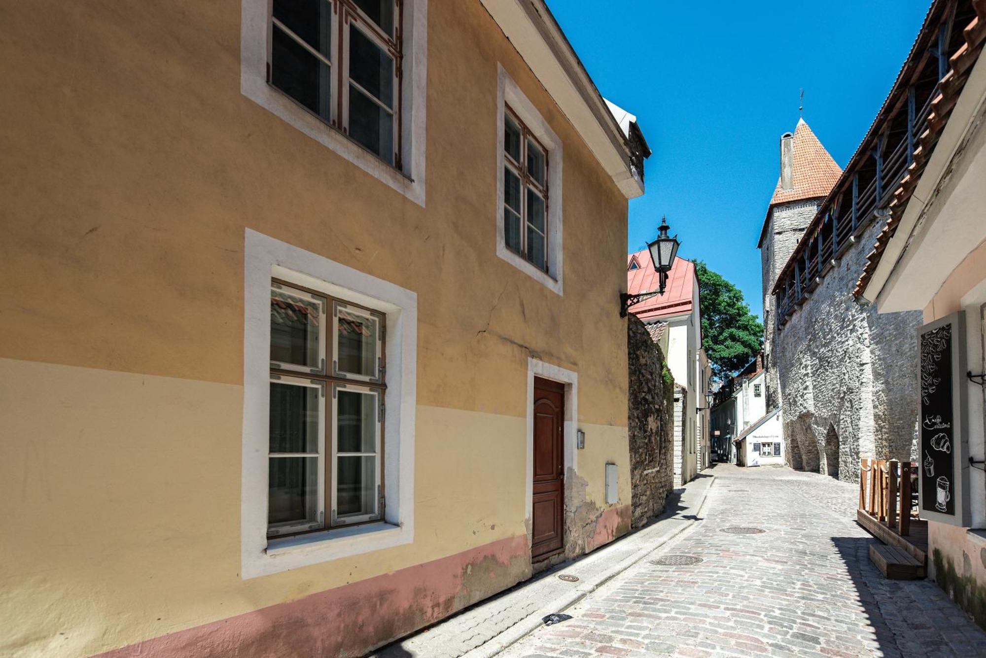 Airhome - Old Dominican Monastery Tallinn Extérieur photo